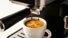 Cafeteira espresso automática quebra mais fácil do que semiautomática?
