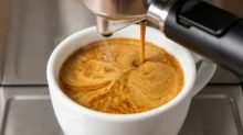 Qual cafeteira automática tem menor custo de manutenção?
