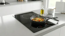Cooktop de Indução 2 Bocas 30 cm: Esse Tamanho Realmente Cabe em Cozinha de Apartamento Compacto?